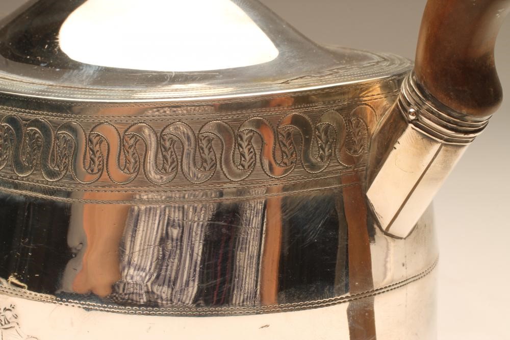 A LATE GEORGE III SILVER TEAPOT Image