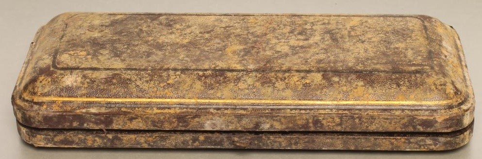 A PAIR OF GEORGE IV SILVER DOG NOSE TABLESPOONS Image