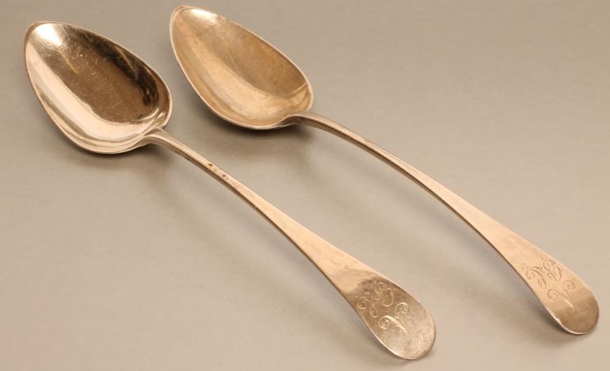 A PAIR OF GEORGE III SILVER TABLESPOONS Image