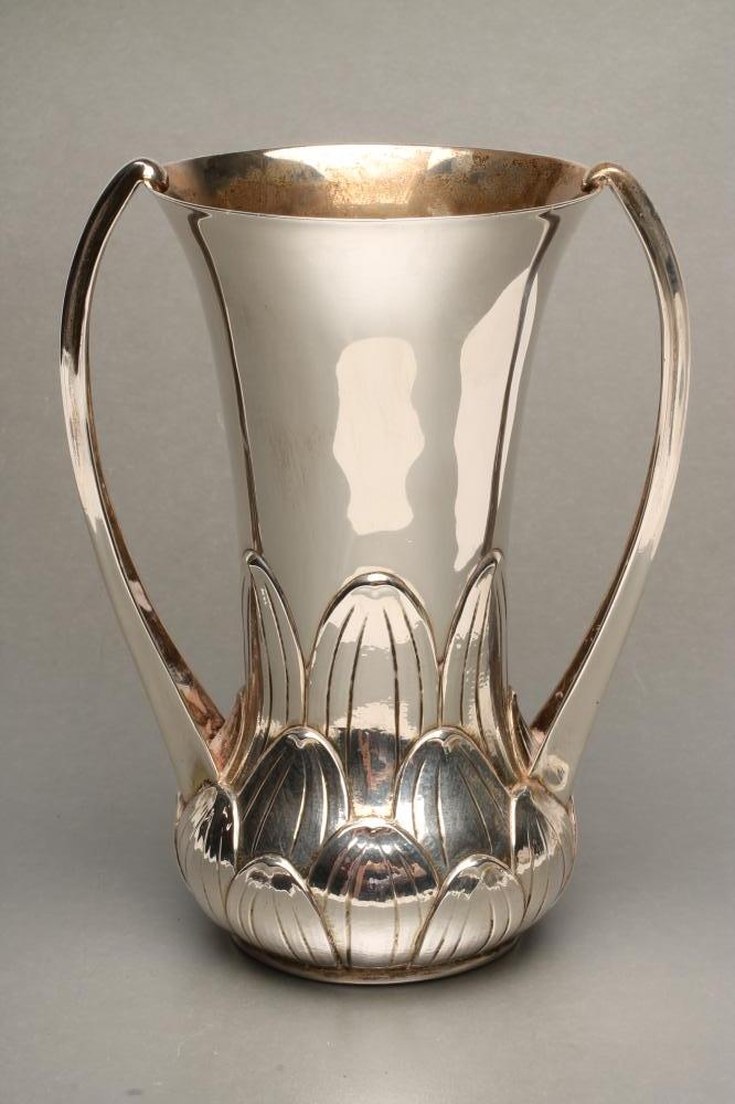 AN EDWARDIAN ARTS AND CRAFTS SILVER VASE Image