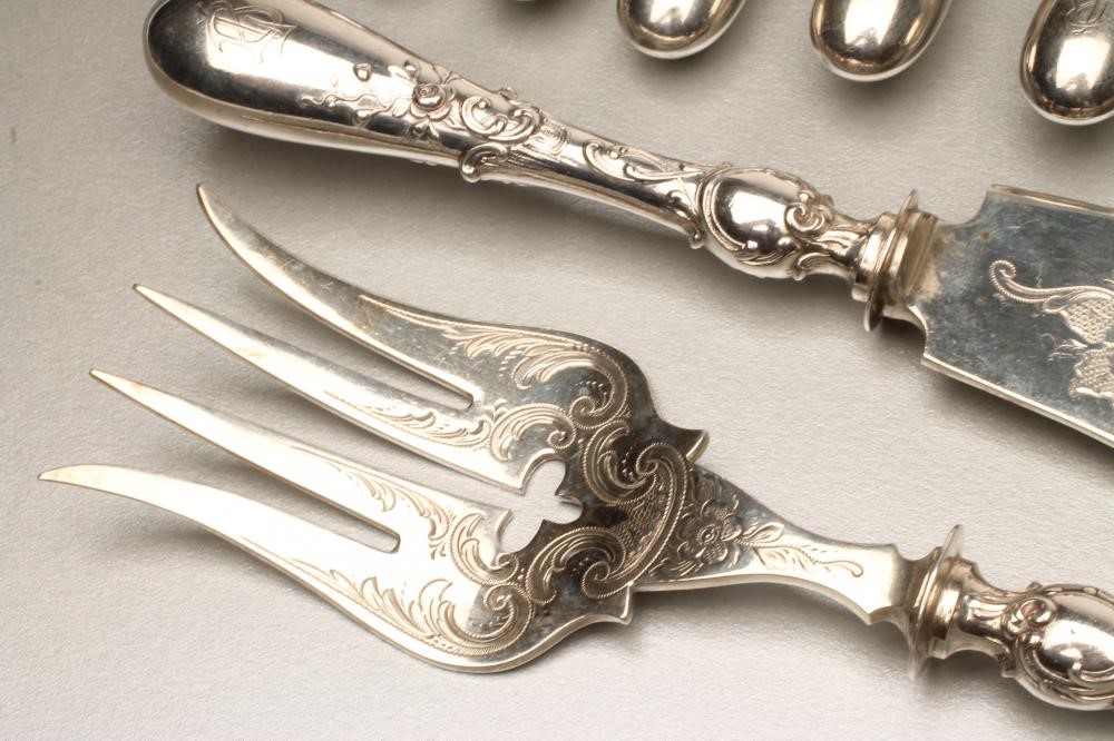 A SET OF SIX SILVER FISH KNIVES AND FORKS AND MATCHING SERVERS Image