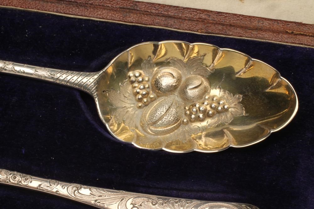 A GEORGE III SILVER TABLESPOON Image