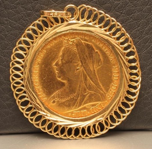 A VICTORIA GOLD SOVEREIGN Image