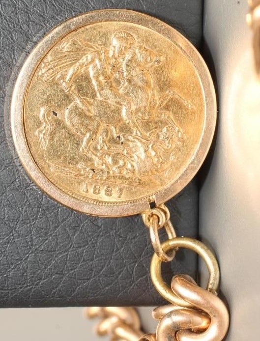 A VICTORIA YH GOLD SOVEREIGN Image