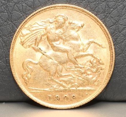 AN EDWARD VII GOLD HALF SOVEREIGN Image