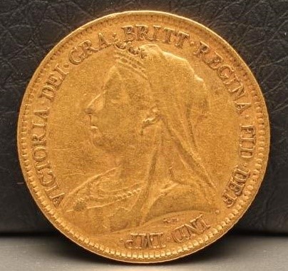 A VICTORIA GOLD HALF SOVEREIGN Image