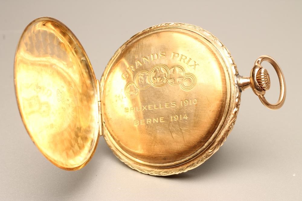 A 14KT GOLD CYMA TOP WIND DRESS WATCH Image