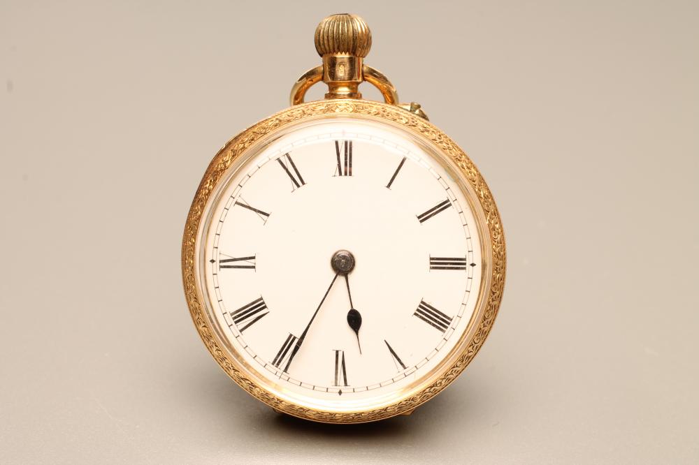 AN 18KT GOLD TOP WIND POCKET WATCH Image