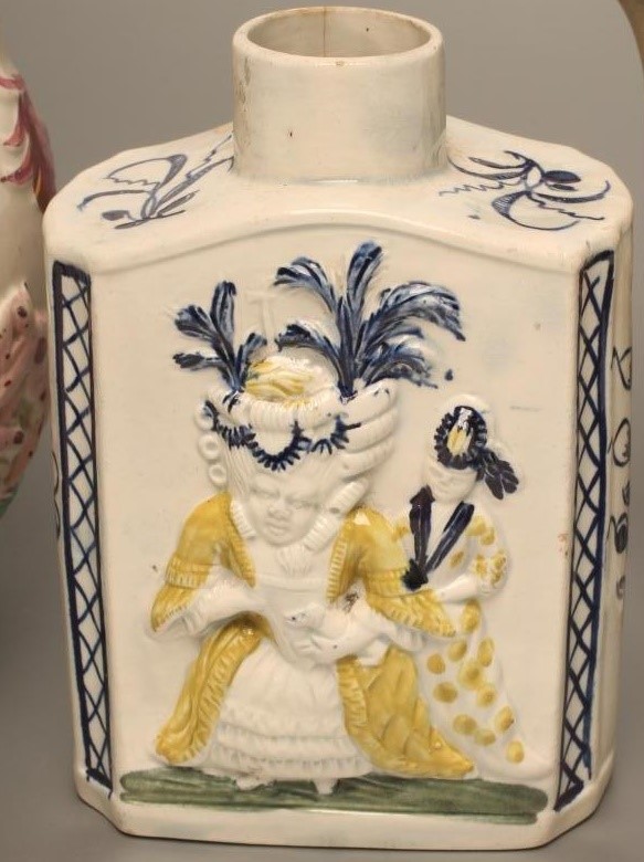 A PRATTWARE TEA CADDY Image
