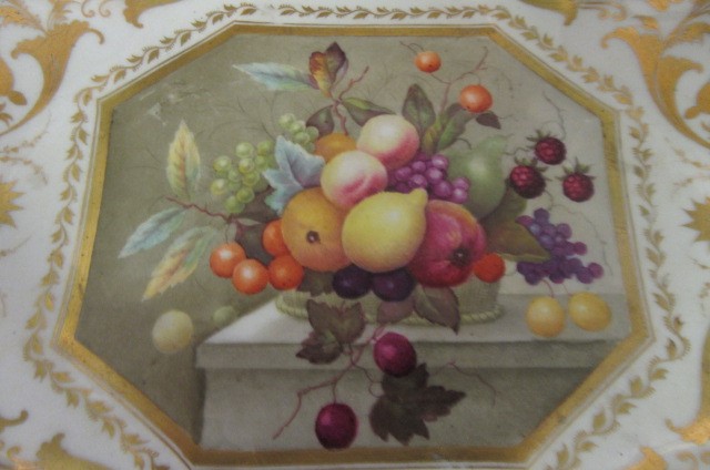 A DERBY PORCELAIN DESSERT SERVICE Image