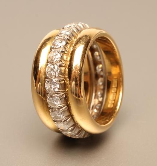 A DIAMOND ETERNITY RING Image