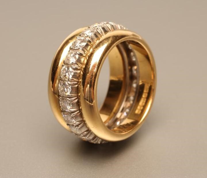 A DIAMOND ETERNITY RING Image