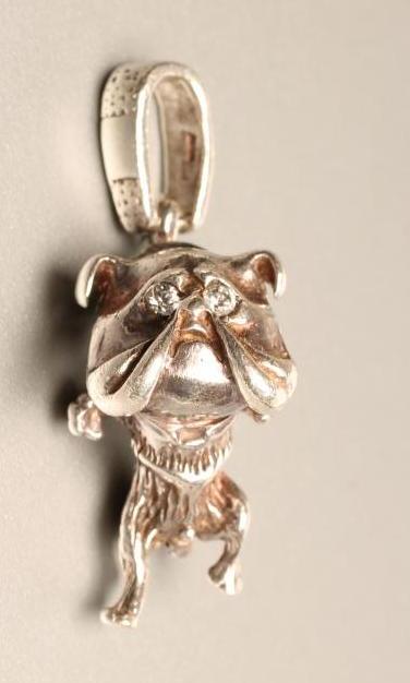 A MODERN CAST SILVER NOVELTY BULLDOG PENDANT with diamond set eyes and collar Image