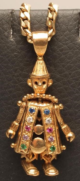 A MULTI-GEM SET 9CT GOLD NOVELTY CLOWN PENDANT Image