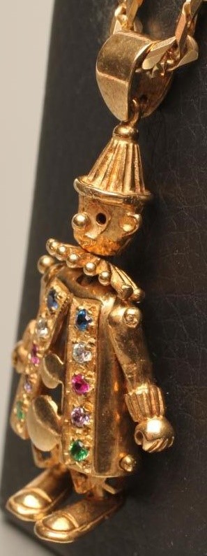A MULTI-GEM SET 9CT GOLD NOVELTY CLOWN PENDANT Image