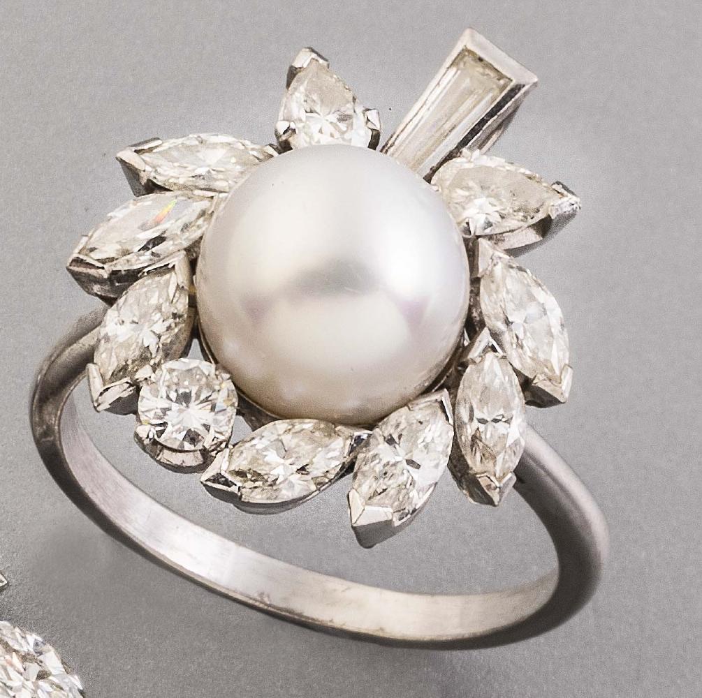 A CULTURED PEARL AND DIAMOND COCKTAIL RING to match the previous lot Image