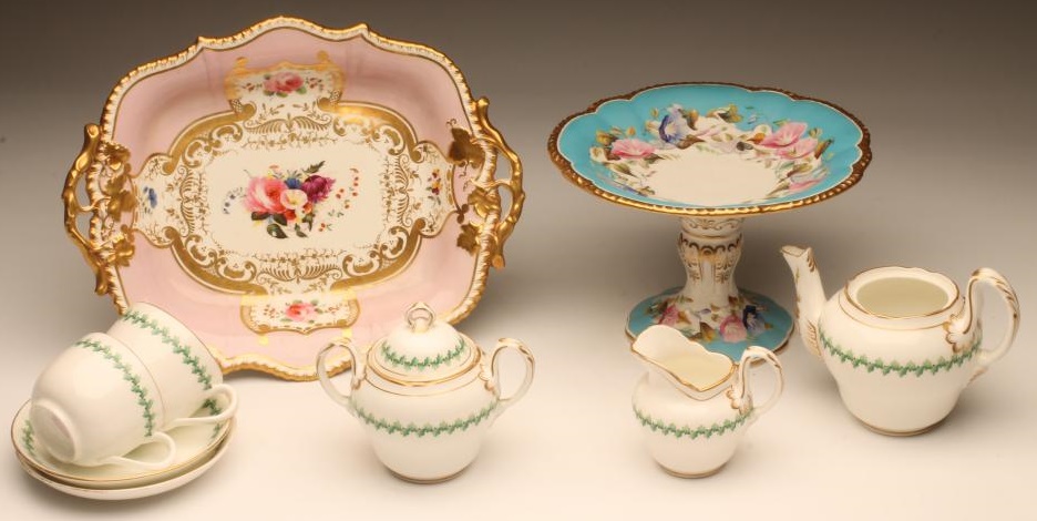 A COLLECTION OF EARLY VICTORIAN GRAINGER'S WORCESTER PORCELAIN comprising pedestal tazza painted Image