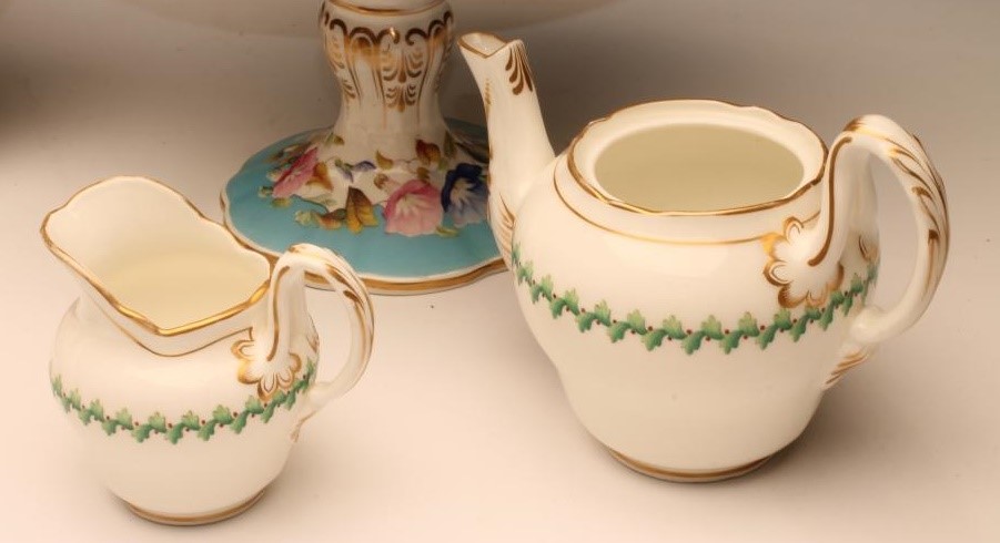 A COLLECTION OF EARLY VICTORIAN GRAINGER'S WORCESTER PORCELAIN comprising pedestal tazza painted Image