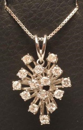 A DIAMOND PENDANT Image