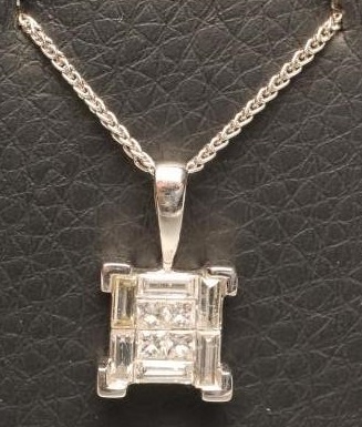 A MODERN DIAMOND PENDANT Image