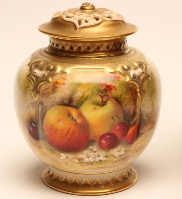A ROYAL WORCESTER CHINA POT POURRI AND COVER Image