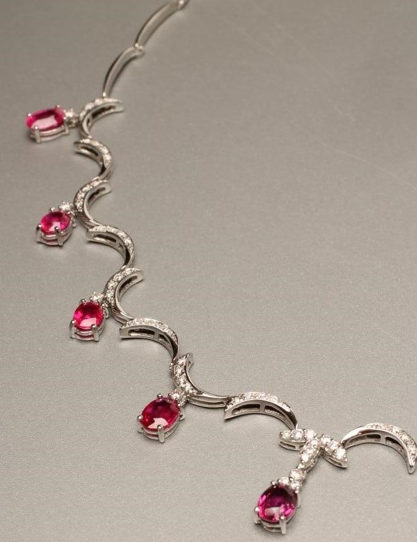 A MADAGASCAN RUBY AND DIAMOND NECKLACE Image