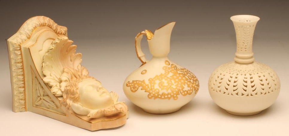 A COLLECTION OF LATE VICTORIAN GRAINGER & CO. WORCESTER PORCELAIN comprising a blush ivory wall Image