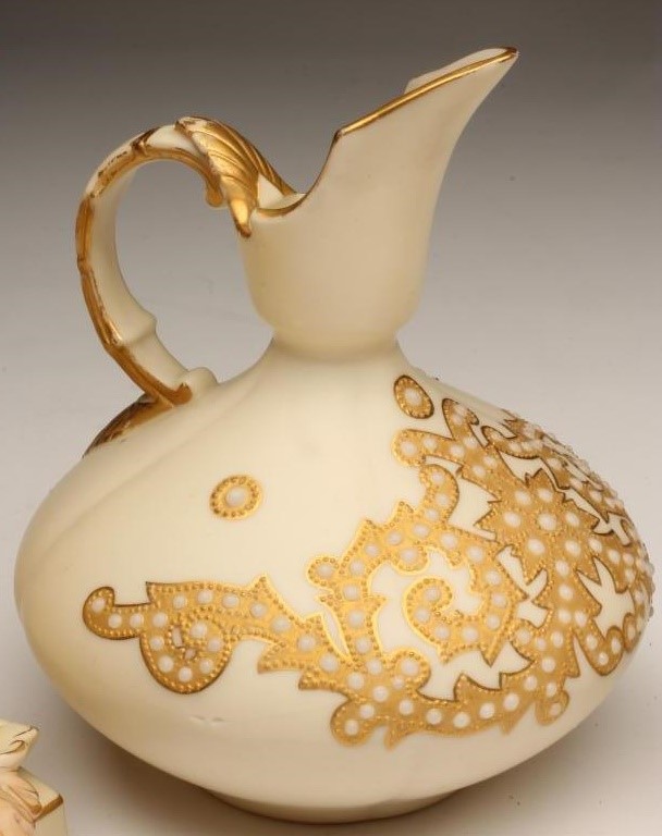 A COLLECTION OF LATE VICTORIAN GRAINGER & CO. WORCESTER PORCELAIN comprising a blush ivory wall Image