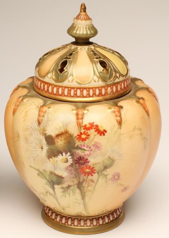 TWO GRADUATED ROYAL WORCESTER CHINA POT POURRIS AND COVERS Image