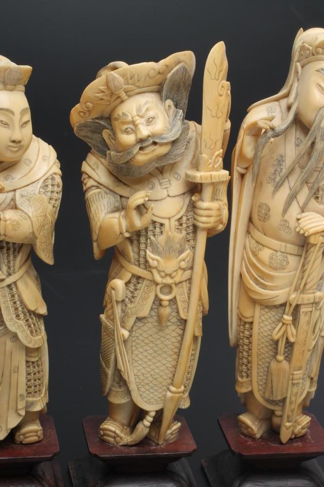 A SET OF THREE JAPANESE ONE PIECE IVORY FIGURES Image