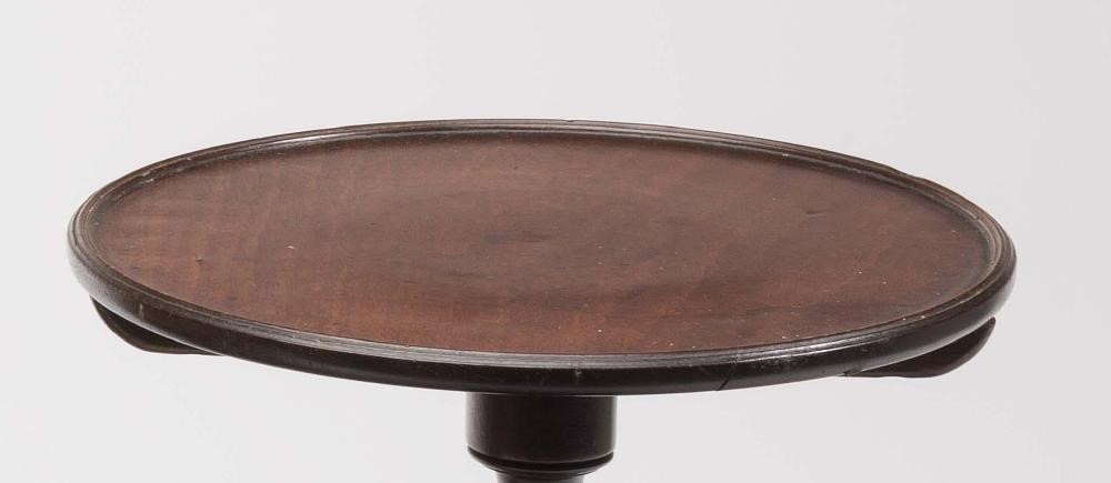 AN APPRENTICE PIECE MAHOGANY TABLE Image