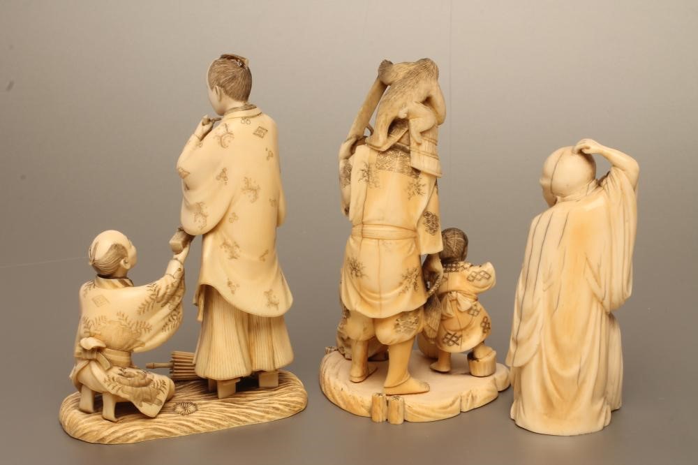 TWO JAPANESE IVORY OKIMONO Image