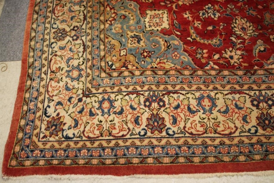 a-persian-mahal-carpet-hartleys-auctioneers-valuers
