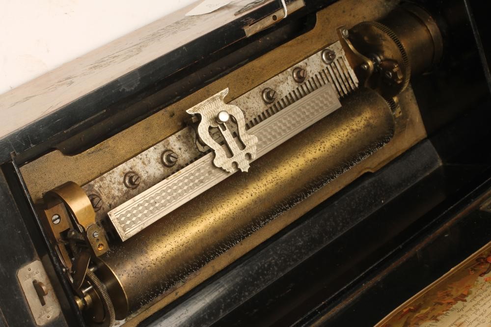 A SWISS LEVER WIND MUSICAL BOX Image