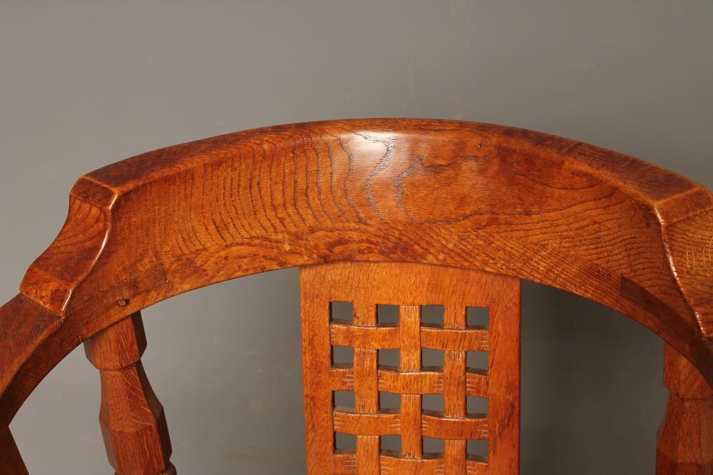 A ROBERT THOMPSON "MONKS" OAK ARMCHAIR Image