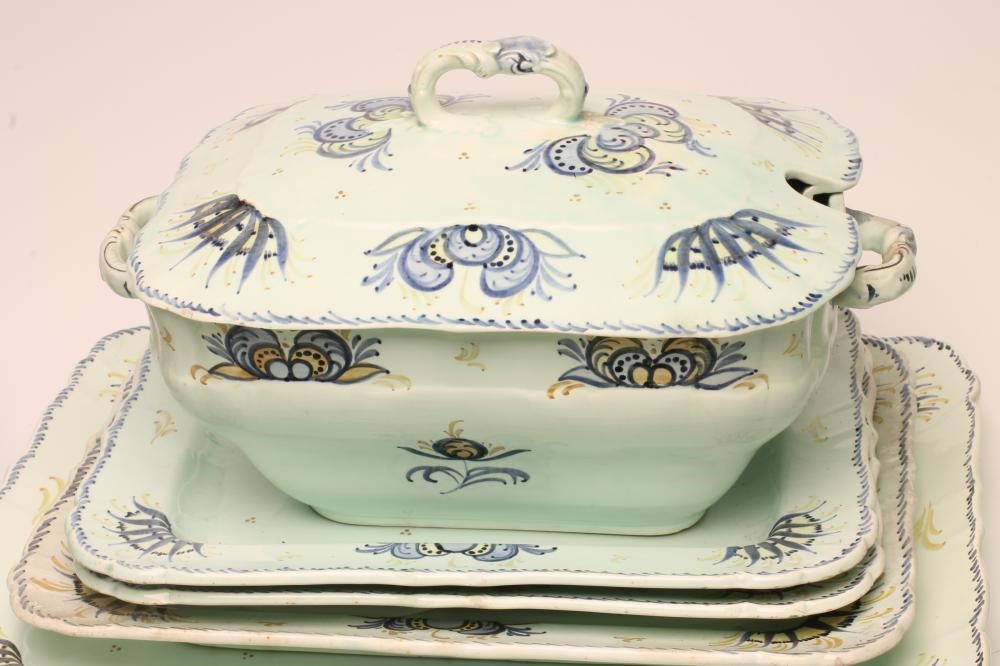 AN EXTENSIVE GEORG SCHMIDER-PECHT EARTHENWARE DINNER SERVICE Image