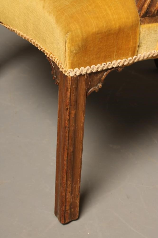 A GEORGIAN DESIGN MAHOGANY FRAMED LIBRARY CHAIR Image