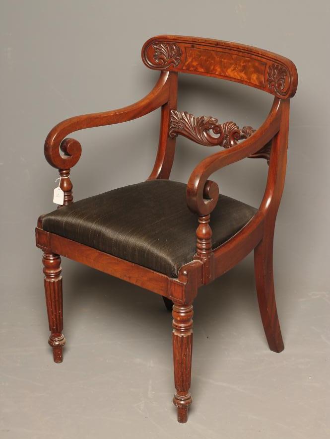 A WILLIAM IV MAHOGANY ELBOW CHAIR Image