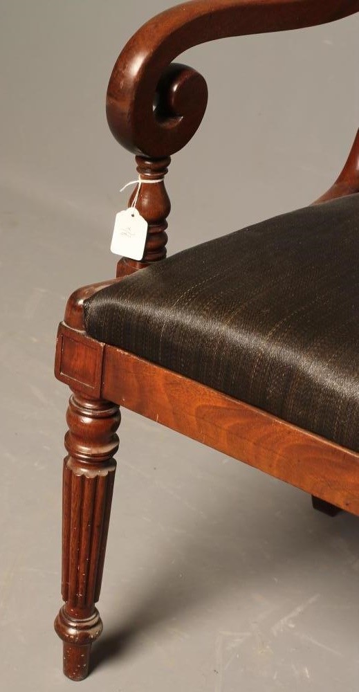 A WILLIAM IV MAHOGANY ELBOW CHAIR Image