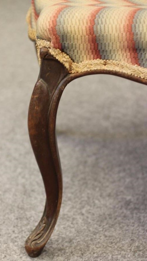 A VICTORIAN MAHOGANY DRESSING STOOL of serpentine oblong form Image