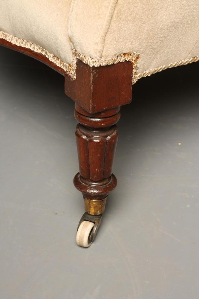 A VICTORIAN MAHOGANY FRAMED ARMCHAIR Image