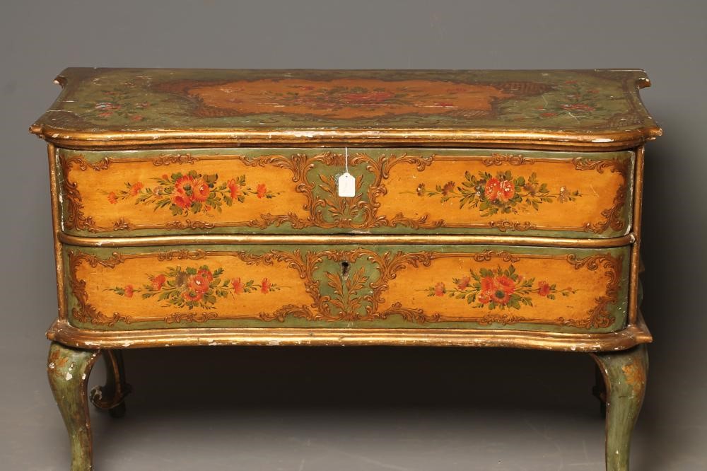 A NEAPOLITAN PAINTED CHEST Image