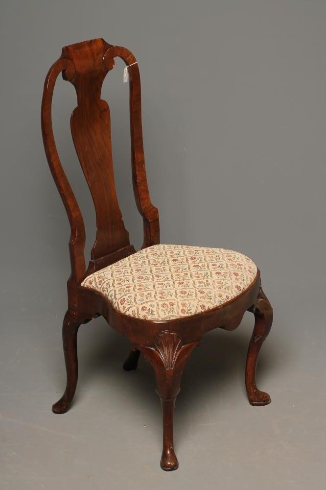 AN EARLY GEORGIAN WALNUT AND BEECH SIDE CHAIR Image