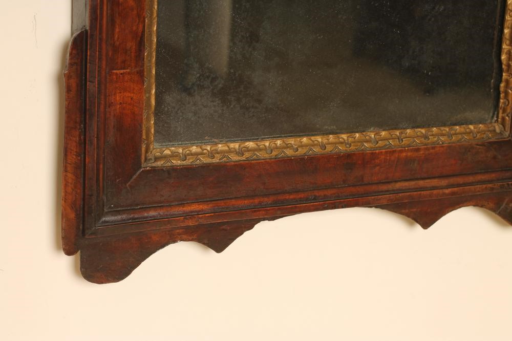 A GEORGIAN MAHOGANY FRAMED FRET PIER GLASS Image