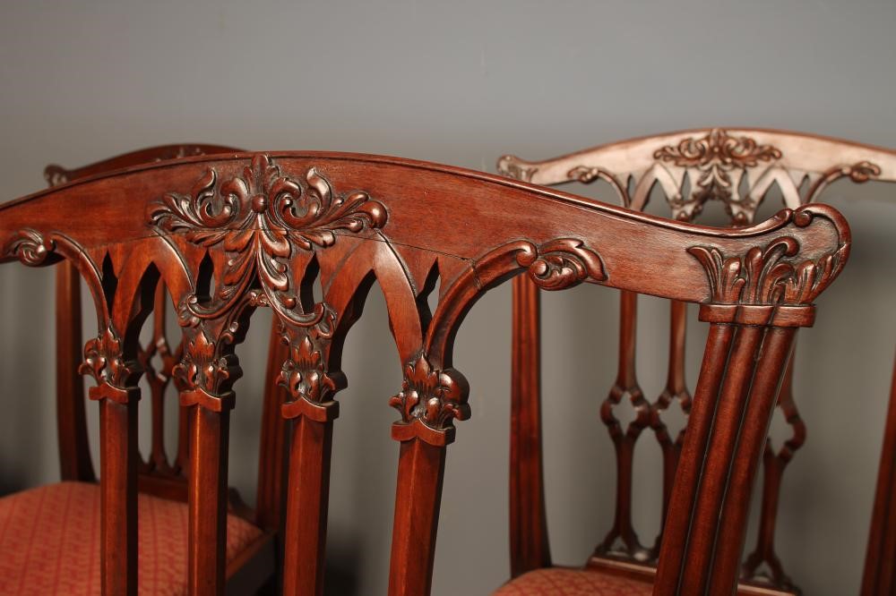 A SET OF SIX GEORGIAN "GOTHIC" STYLE MAHOGANY DINING CHAIRS Image