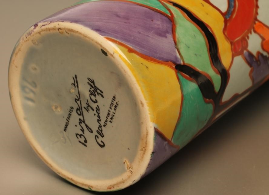 A CLARICE CLIFF NEWPORT POTTERY BIZARRE VASE Image