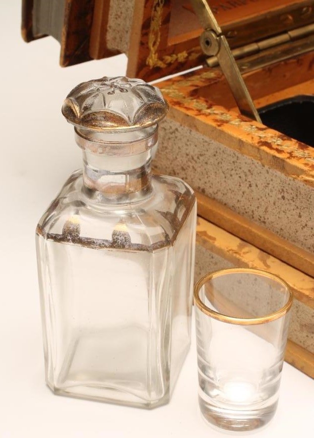 "PARFUMES HOUBIGANT" - a novelty casket modelled as a stack of four leather bound books Image