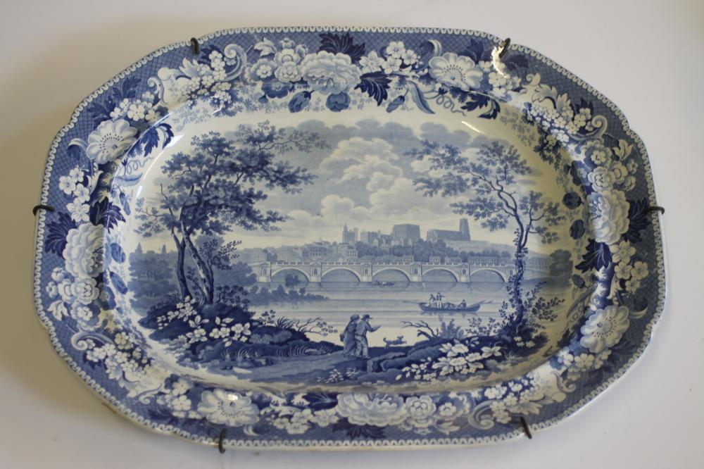 A LARGE PEARLWARE MEAT DISH Image