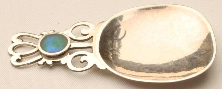 A SILVER CADDY SPOON Image