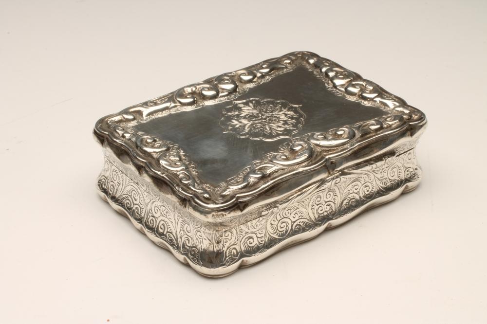 A MID VICTORIAN SILVER TABLE SNUFF BOX Image
